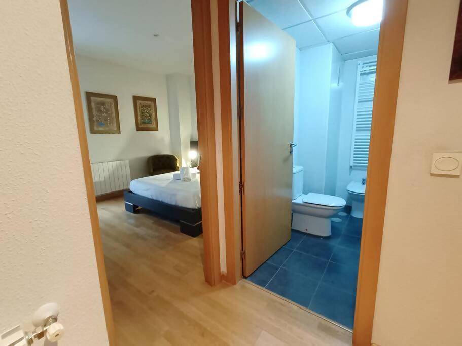 Alojamiento Centro Caceres Canovas Bagian luar foto
